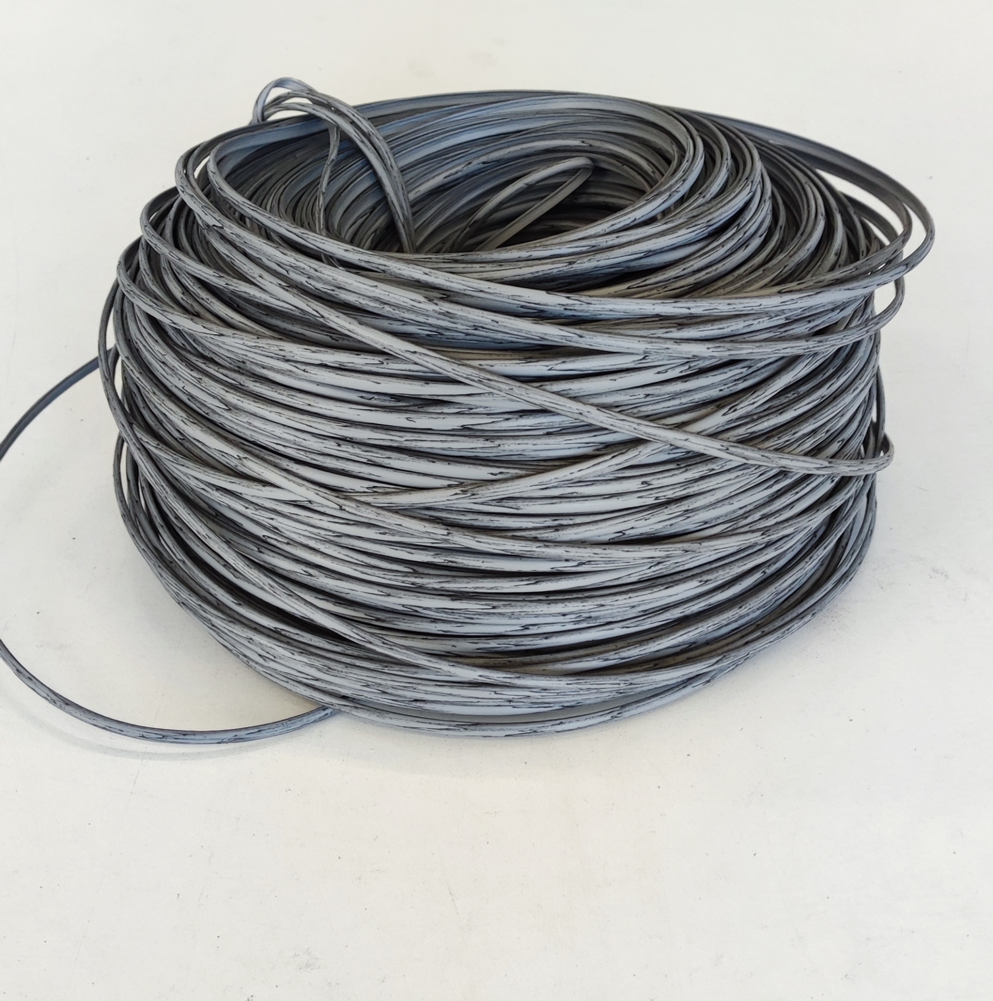 Ротанг шлифованный. Полиротанг полутрубка. Ротанг полутрубка. Ротанг полутрубка. Ротанг полутрубка для плетения.