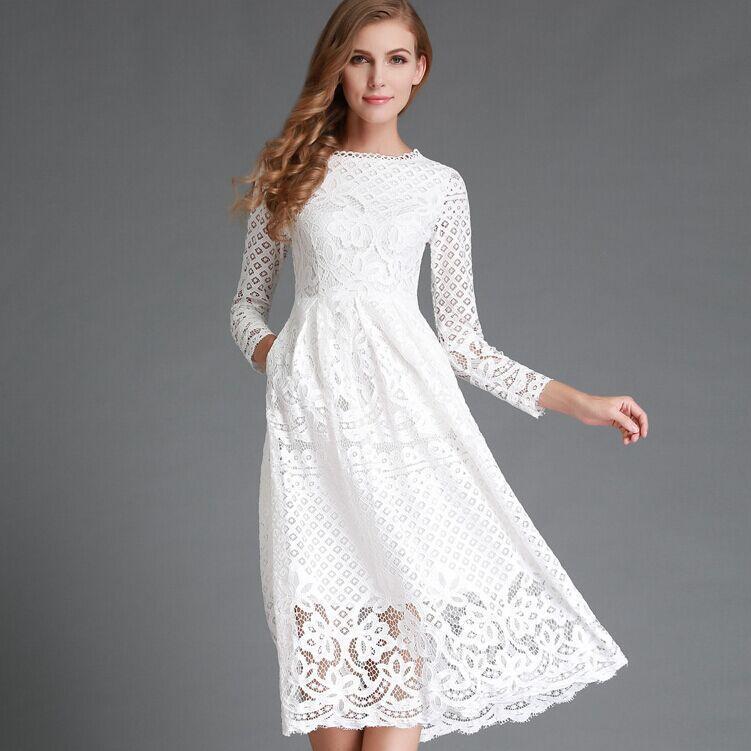 Платье кружевное белое с рукавами