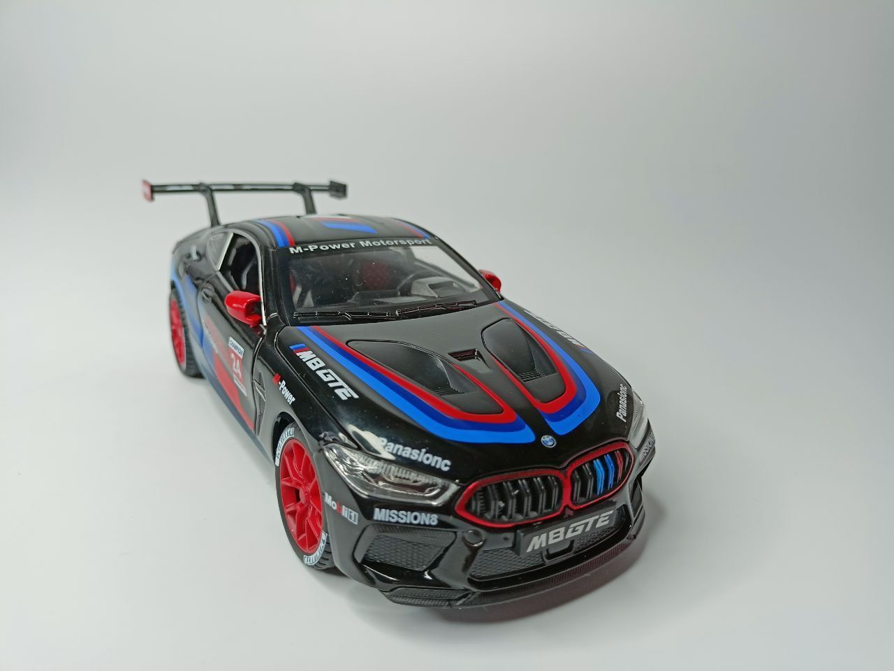 BMW m8 GTE