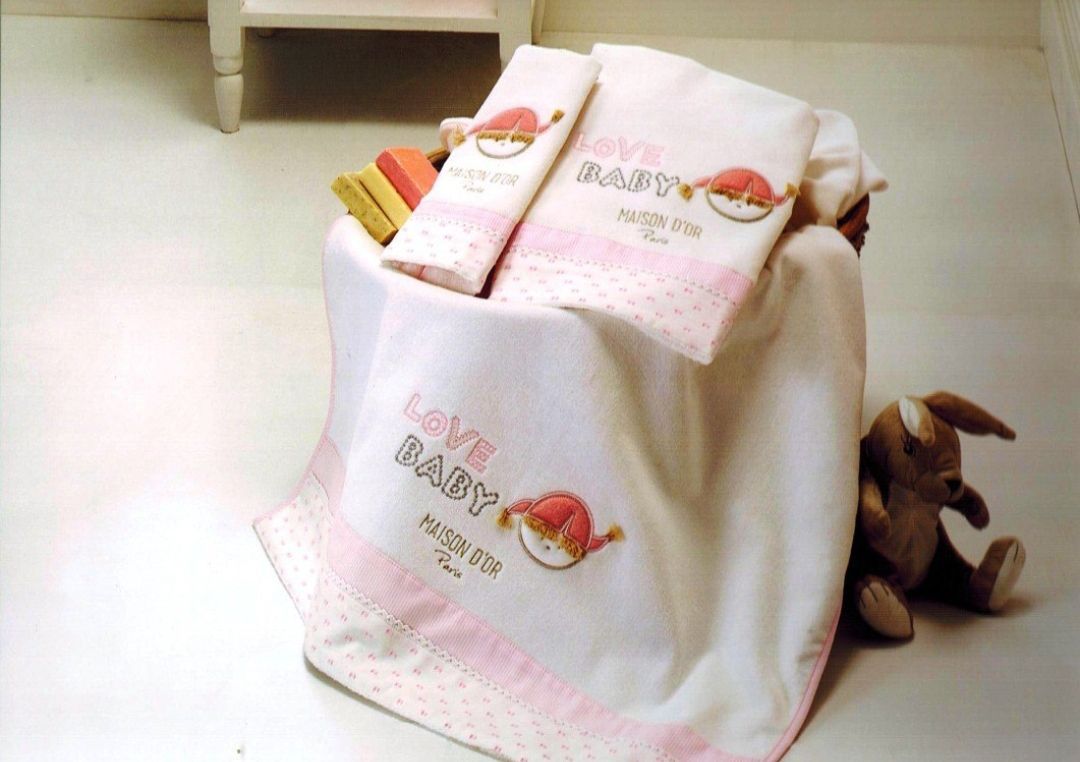 набор детских полотенец. полотенце махровое "детское". плед девочки для baby love. полотенце 70х130. Baby towel textile design.