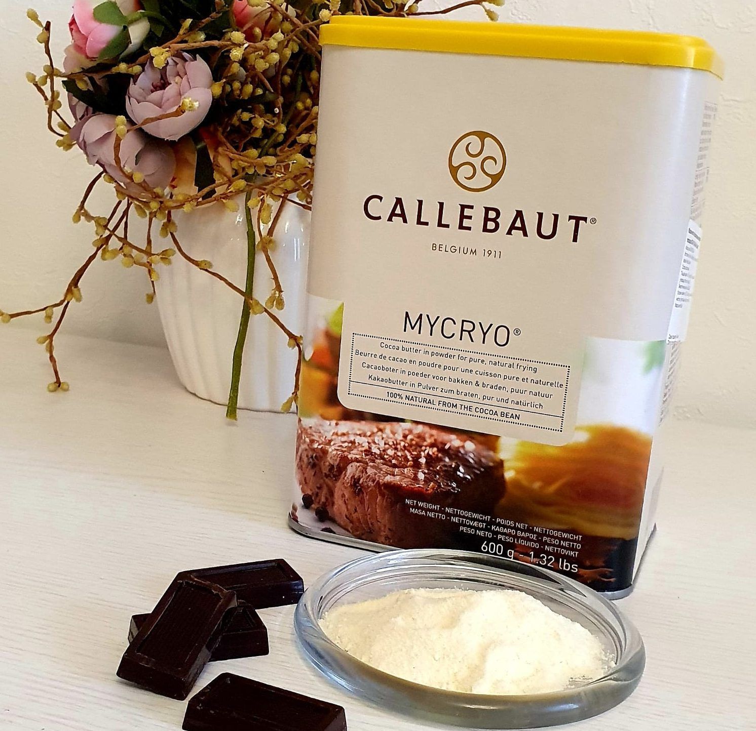 Какао масло callebaut. Какао масло Barry Callebaut Микрио. Какао-масло Callebaut mycryo. Какао-масло mycryo, 600гр*10шт, "Callebaut". Какао-масло Barry Callebaut mycryo 600 гр.