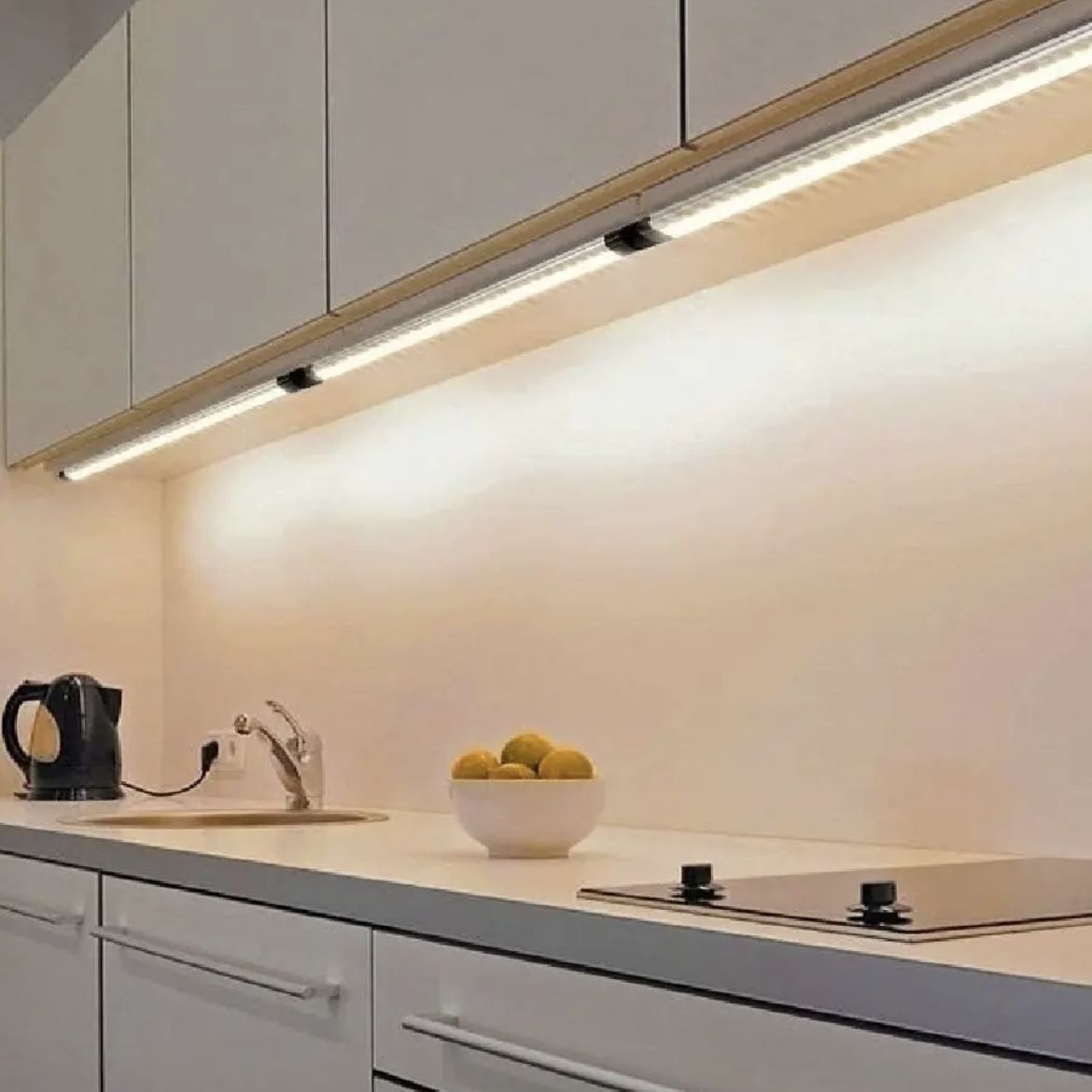 подсветка для кухни на шкафы сверху