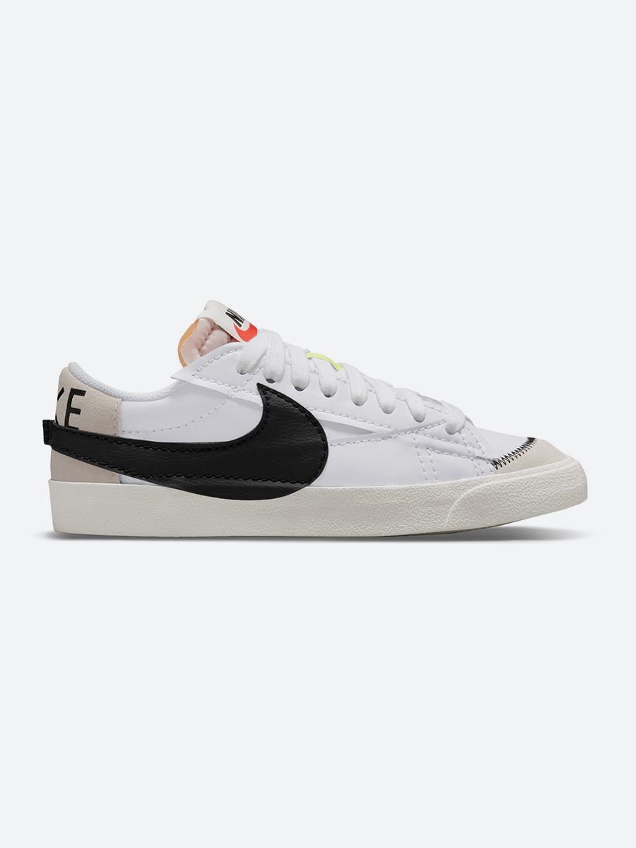 Nike blazer low white black sale