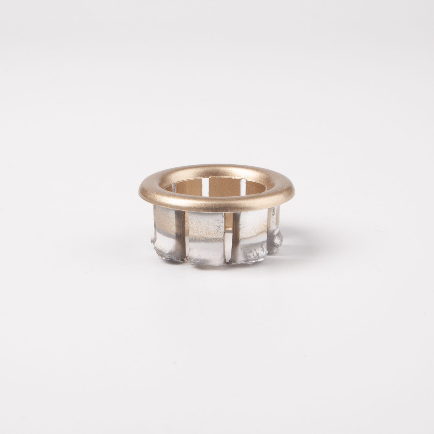 Фото товара на маркетплейсе ozon Обрамление перелива для раковины, ABS-пластик, 24,4 мм, бронза, IDDIS, 917BR240SK, 1 шт.