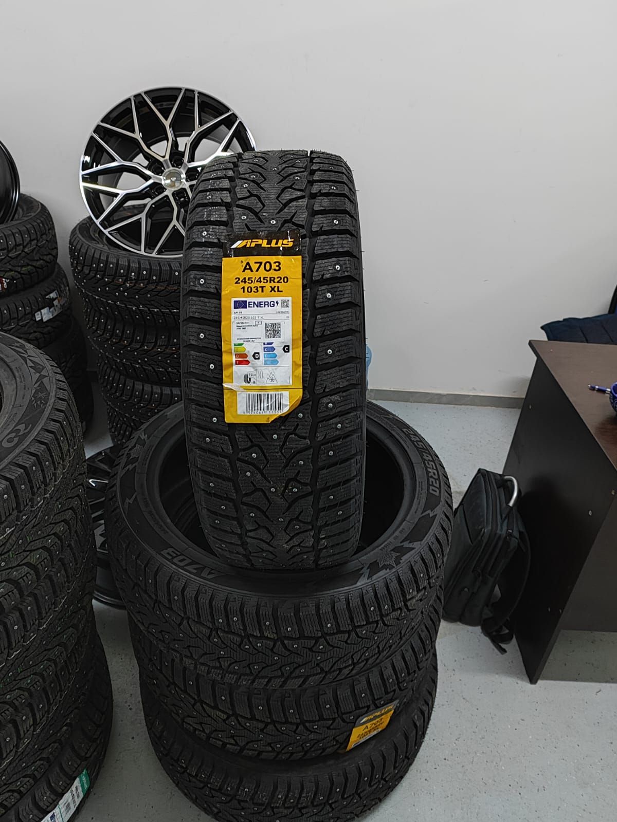 Шины aplus a703. Шины aplus a703