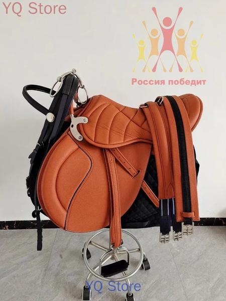 Выносливое седло для длительной верховой езды. Полная английская сбруя ...