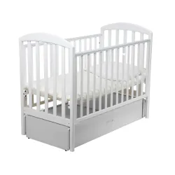 Детская кроватка-маятник Papaloni Джованни с продольным маятниковым механизмом выполнена из натуральной древесины бука. Прочная и долговечная  ...