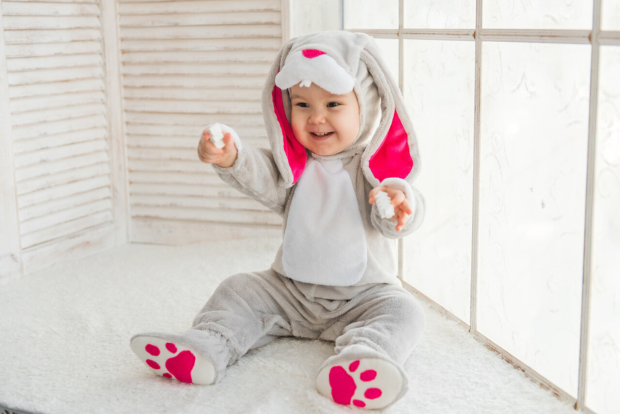 Baby suit. Новогодний костюм зайчика. baby-suit зайчик. baby suit костюм зайчика. baby suit stock.