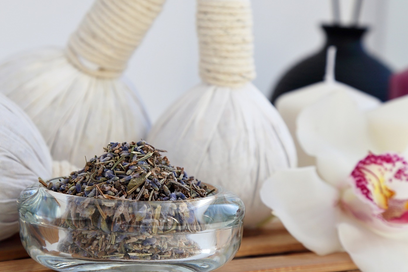 мешок из ткани. тайские травяные мешочки. массаж травяными мешочками. тайские травяные мешочки. тайские травяные мешочки.