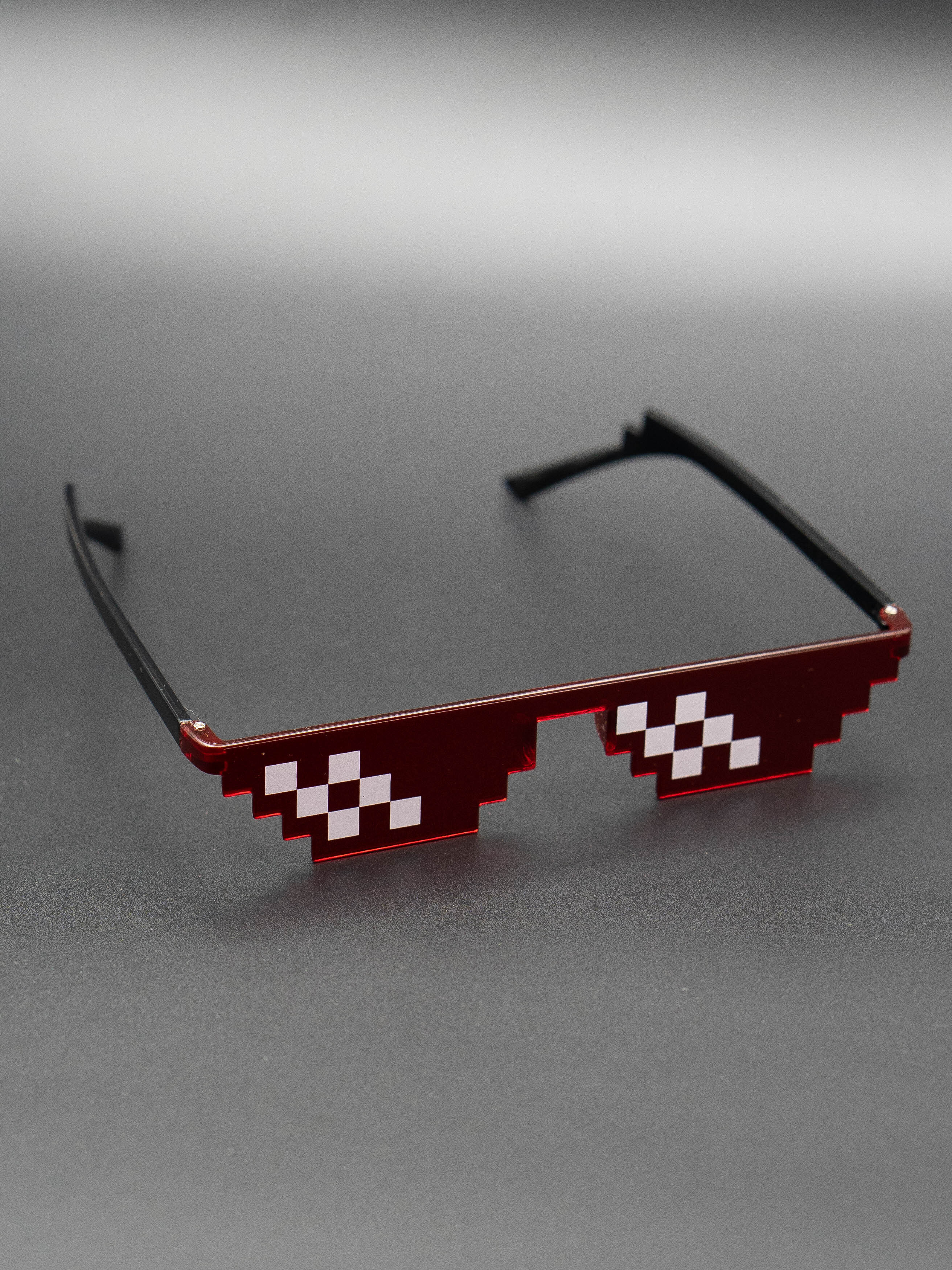 Компьютерные иллюстрации. Geek n30. Очки арт крафт. Гик рисунок. Superman silver age.