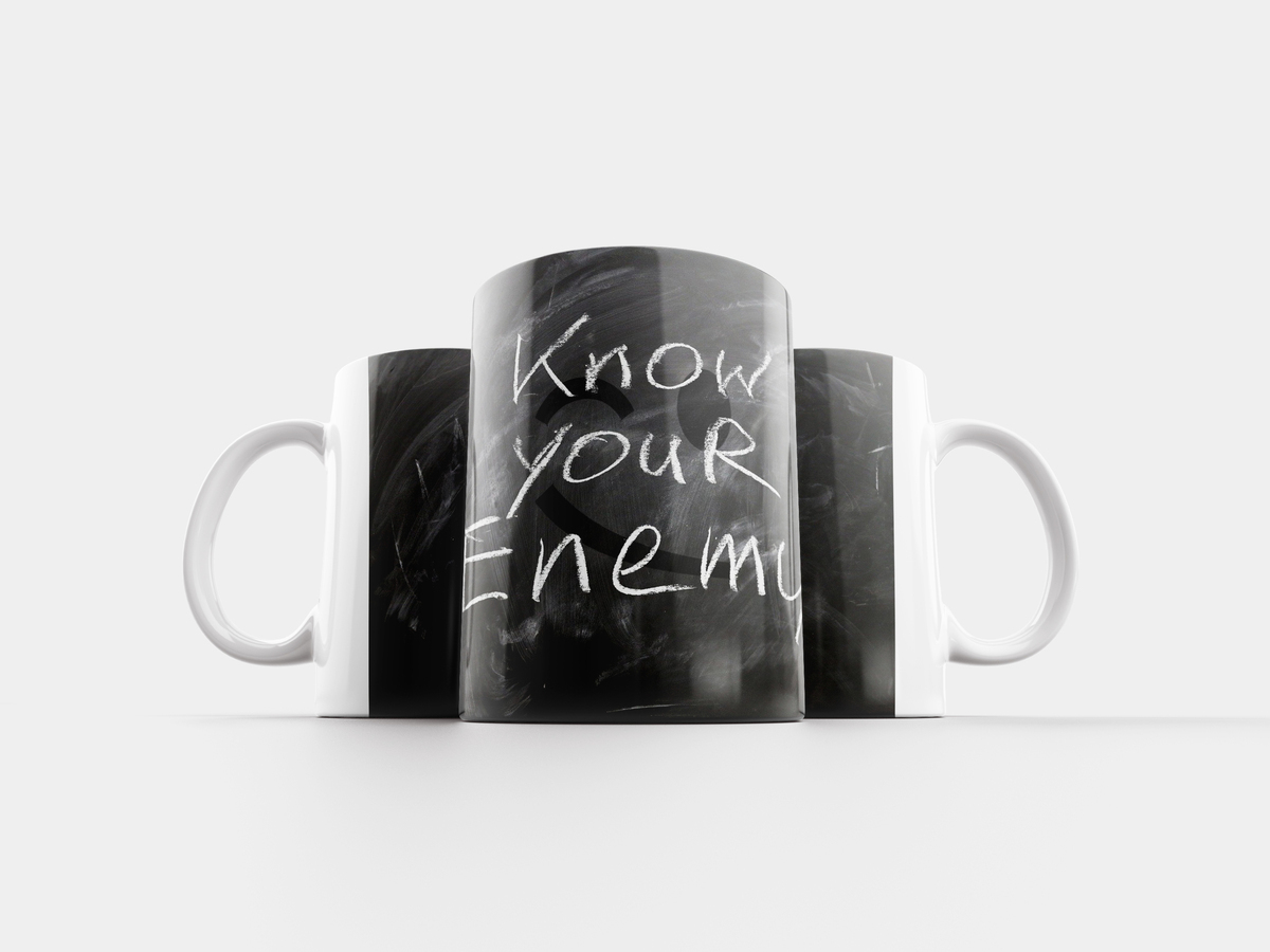 Доска для кружек. Кружка с мелками. Чашка маркетолога. Кружка доска. Кружка мелом.