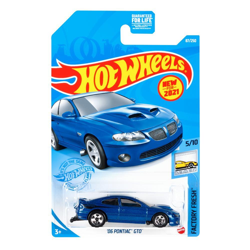 GTB72 Машинка игрушка Hot Wheels металлическая коллекционная 06 PONTIAK GTO  синий