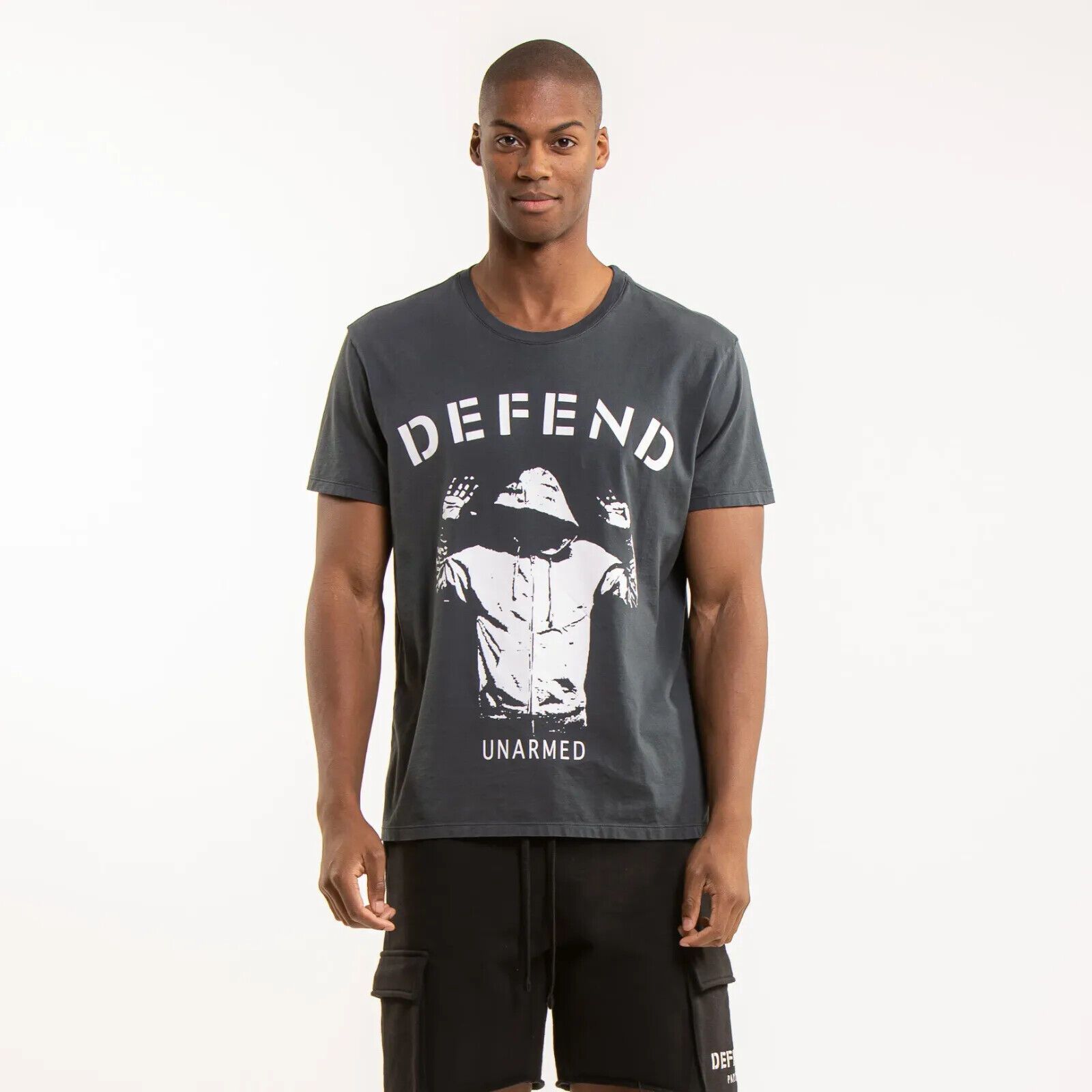 Arm одежда. Defend Paris худи. Мужская футболка defend. Футболка defend белая