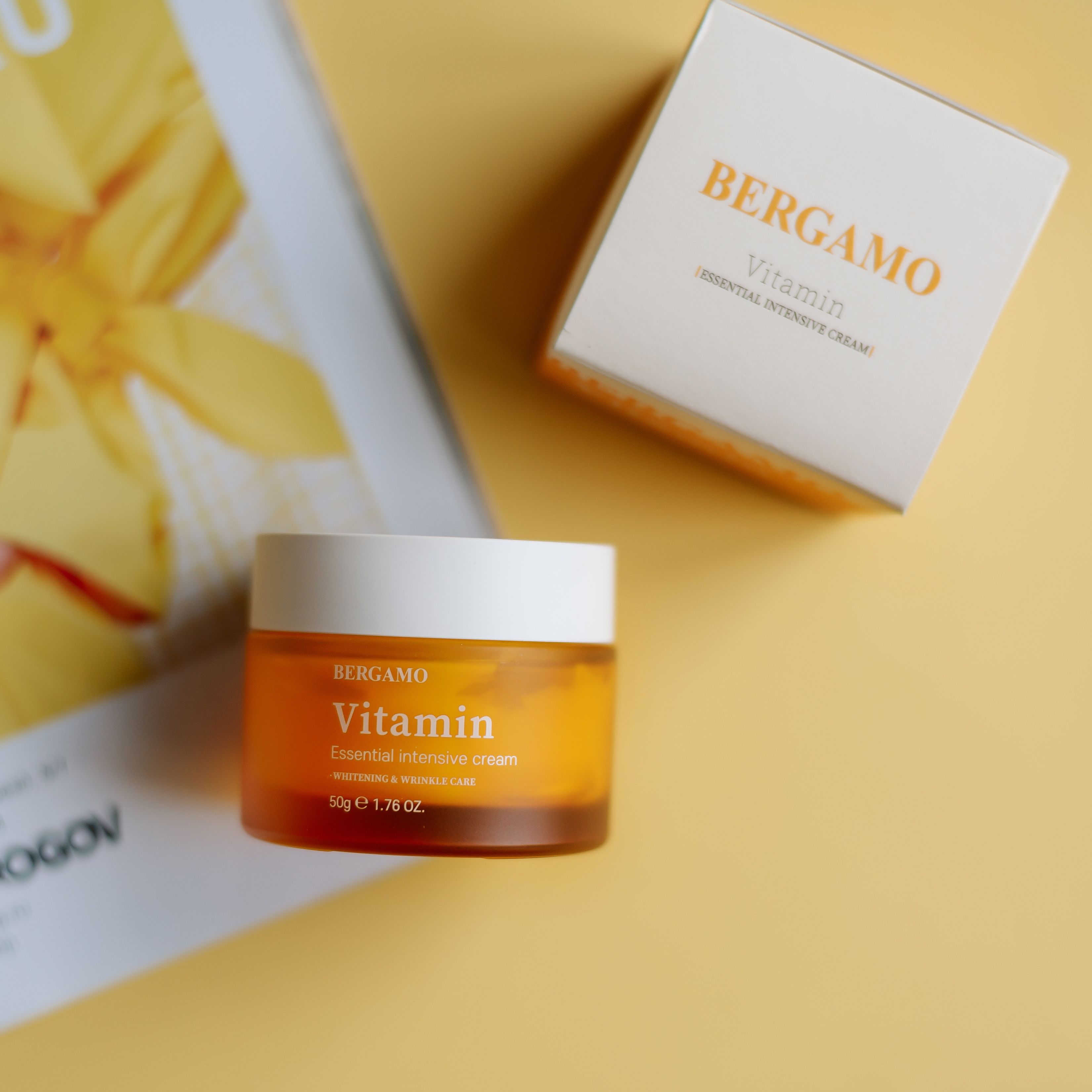 Bergamo Vitamin Essential Intensive <b>Cream</b> - это витаминный <b>крем</b> <b>с</b> <b>экстракто...</b>