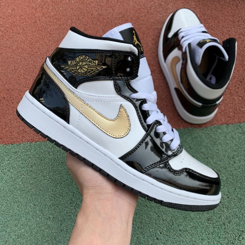 Nike Air Jordan 1 Gold