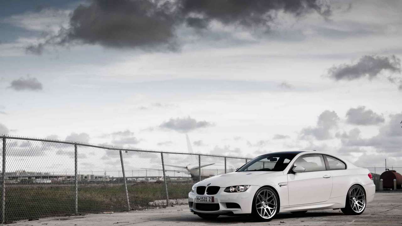 BMW e92 белая