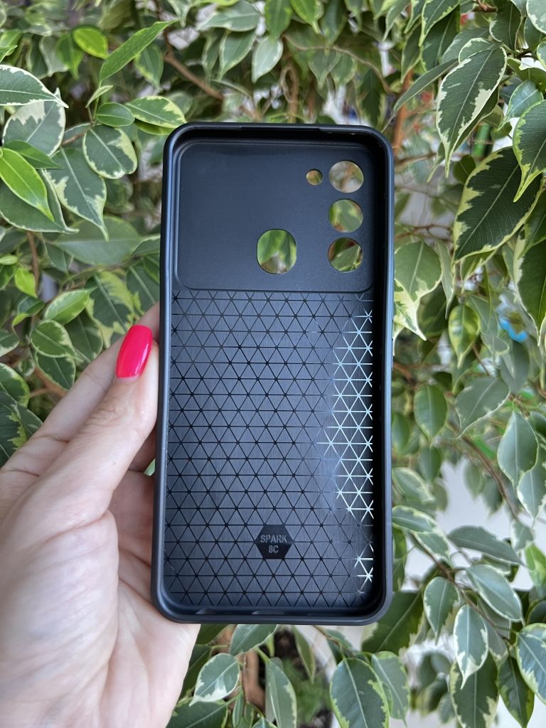Spark go камеры. Tekno Spark go 2022. Techno Spark 8c. Телефон Текно Спарк 8с фото