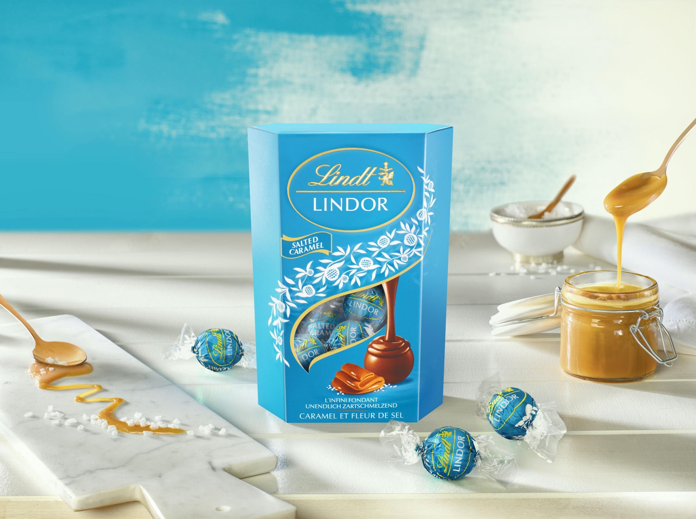 Набор конфет Lindt Lindor молочный 275 г