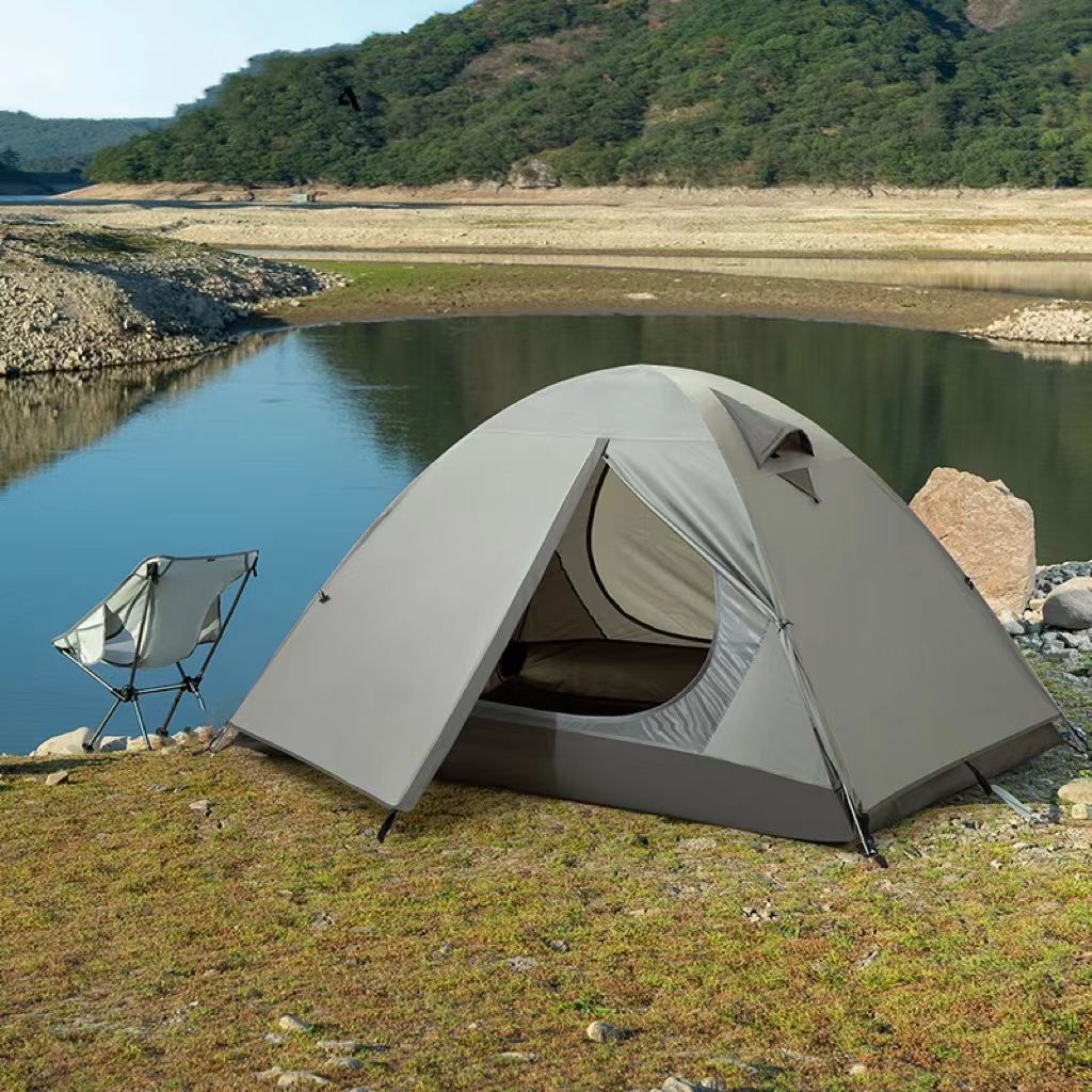 Scarlett Wild Camping