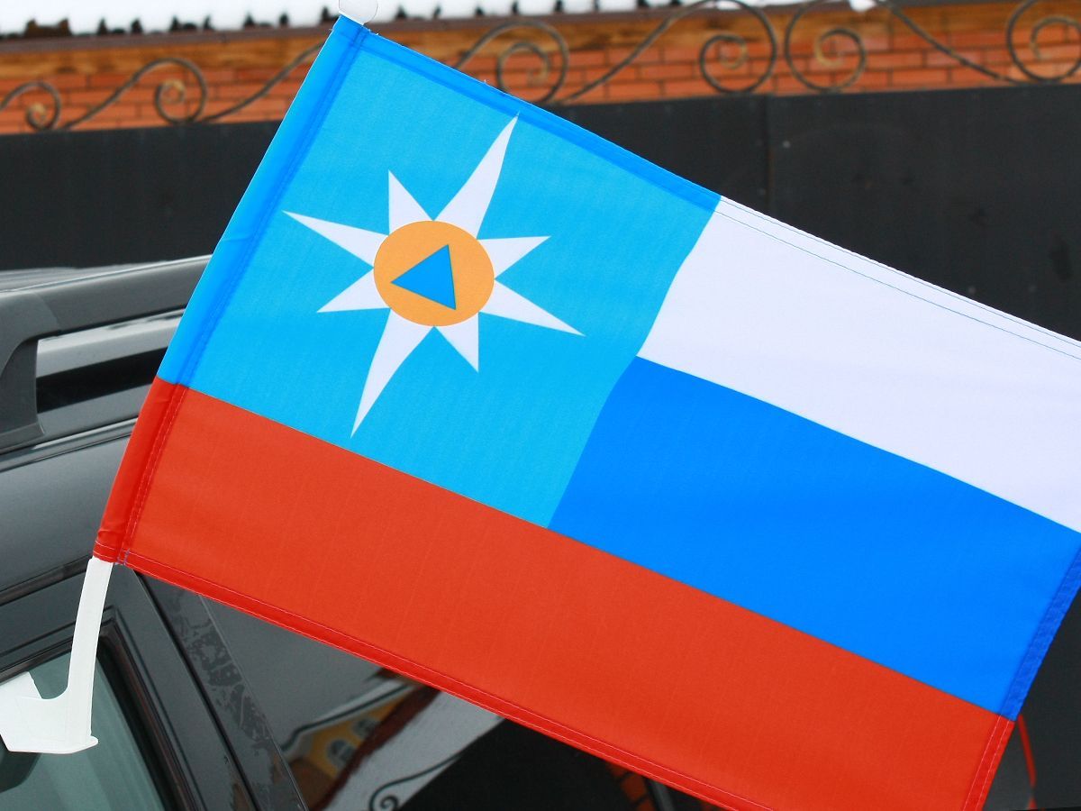 Знамя МЧС РФ