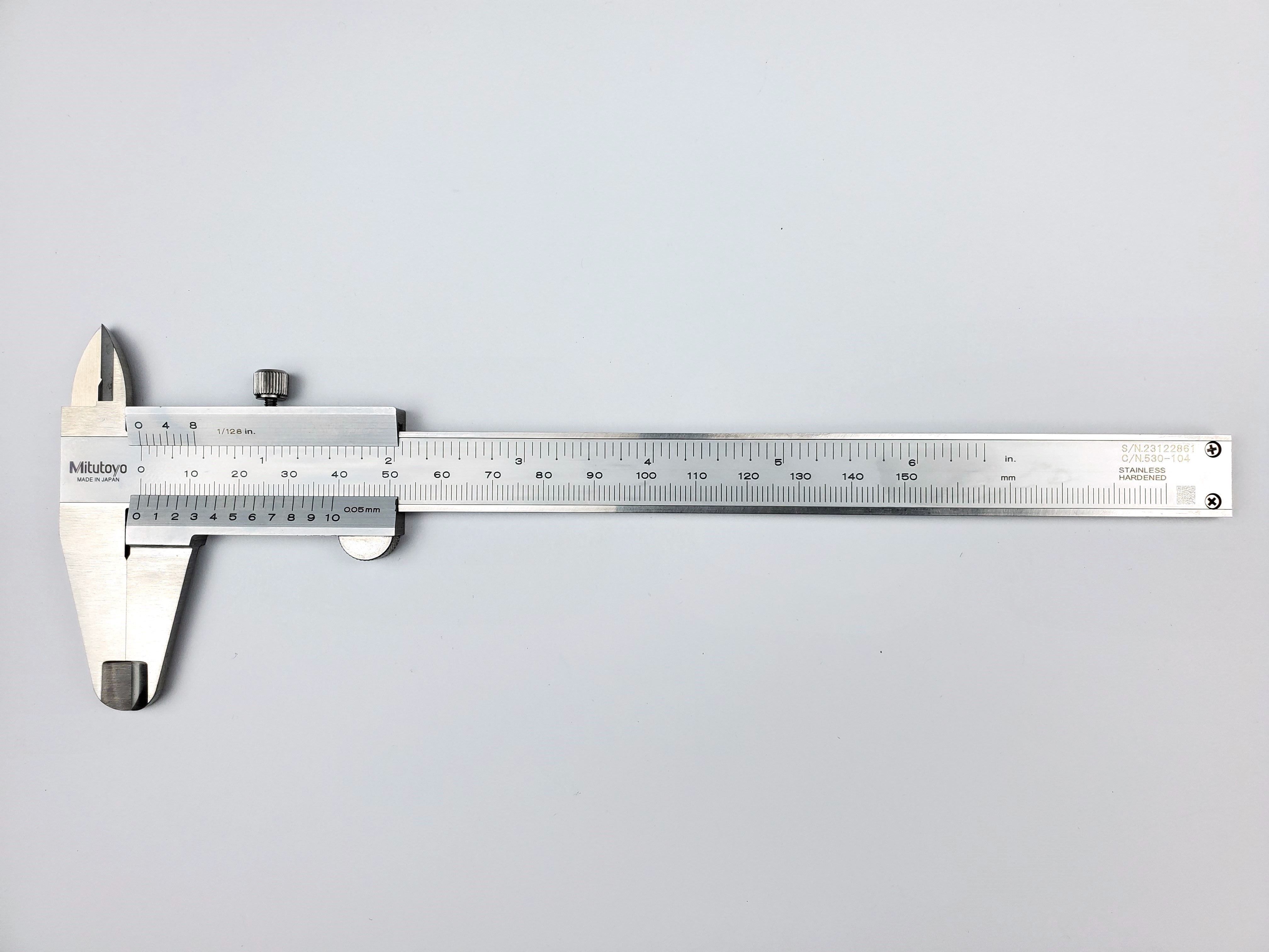 ШтангенциркульMitutoyo(Япония)нониусный0.05мм,0-150мм/0-6",530-104.Госреестр.