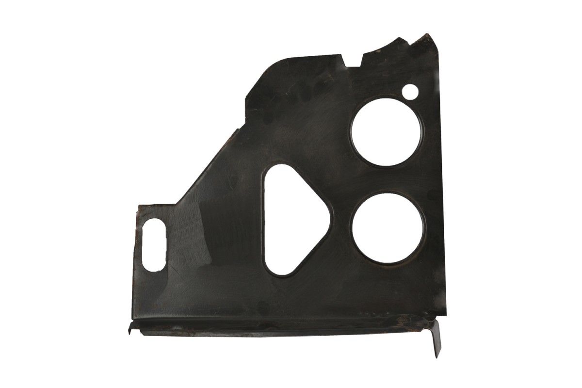 Экран для радиатора из реек. Декоративные экраны для батарей. Щиток радиатора 2101. Щиток радиатора. Экран для радиатора отопления.