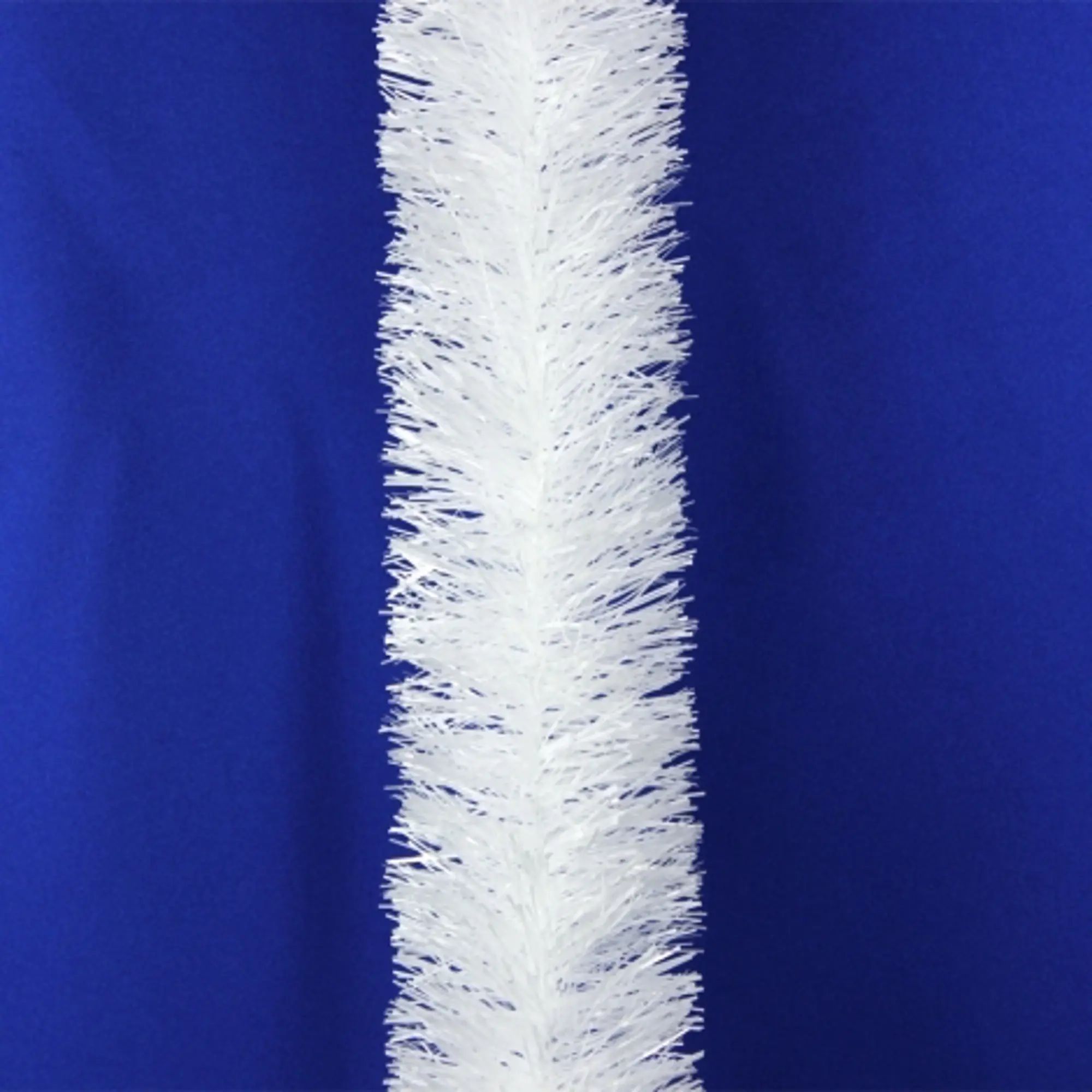 снег непрозрачный. зимние поля просторы. искусственный снег хлопья. искусственный снег. Edelman ель искусственная снежная 0.