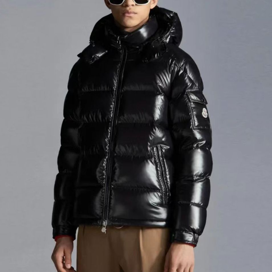 Пуховики реплики. Пуховик монклер Maya. Moncler Maya Jacket. Пуховики Moncler реплика реплика мужские. Манклер Паффер Джекет.