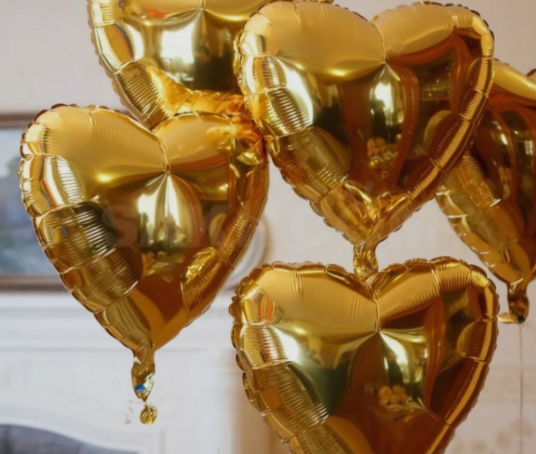 Сколько фольгированные шары. Шары сердца. Шар фольга сердце золото. Шарики сердечки. Фольгированные шары сердца.