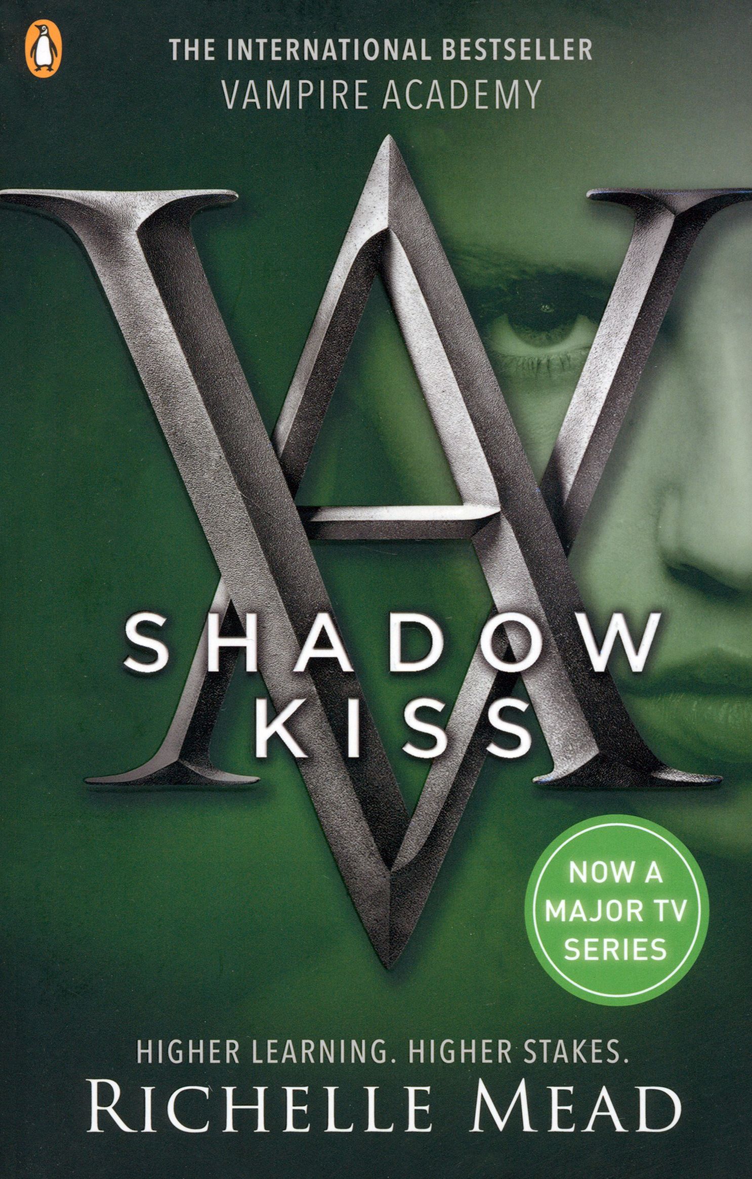 Shadow Kiss is the third title in the international Number 1 bestselling Va...