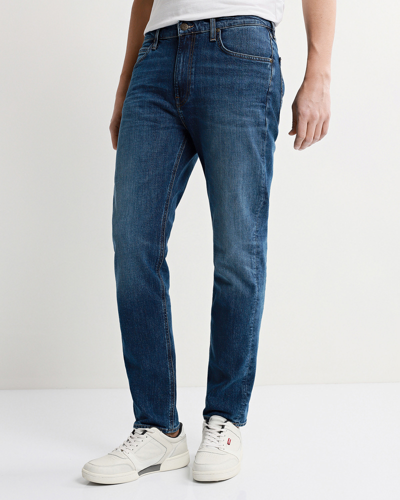 lee regular tapered