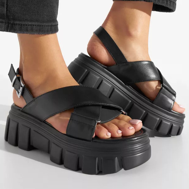 Truffle collection обувь женская на подошве черные. Сандалии на массивной подошве. Сандалии bershka. Сандалии на массивной подошве. Сандалии на массивной подошве.