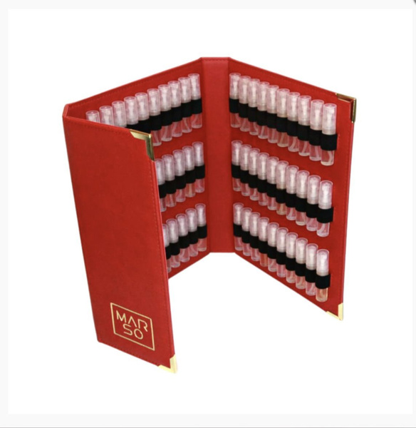 стеллаж в аптеке с косметикой, видно много разных упаковок