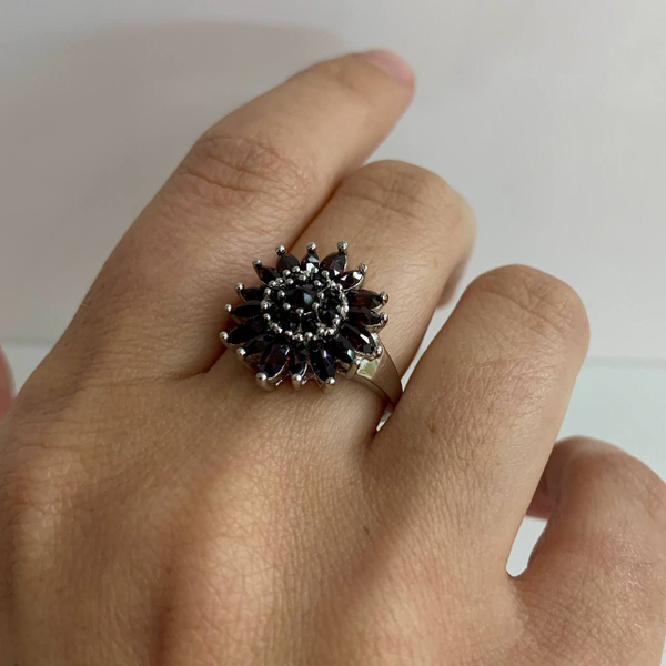 ROYAL GARNETS Кольцо Серебряное кольцо с чешским гранатом. - купить с ...
