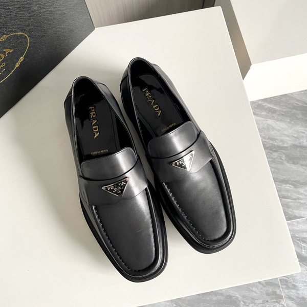 Туфли Prada - купить с доставкой по выгодным ценам в интернет-магазине ...