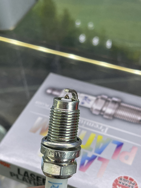 Комплект свечей зажигания NGK 5758 - купить по выгодным ценам в ...