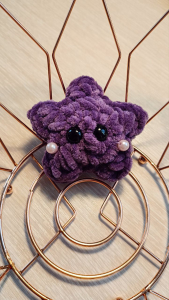 Игрушка мягкая Звездочка маленькая, вязаная крючком, ручная работа ...
