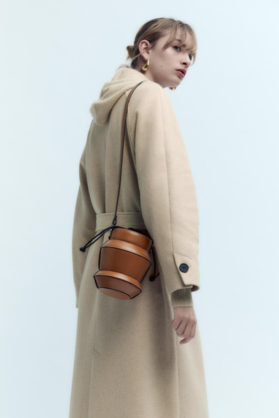 Zara Сумка на плечо - купить с доставкой по выгодным ценам в интернет ...