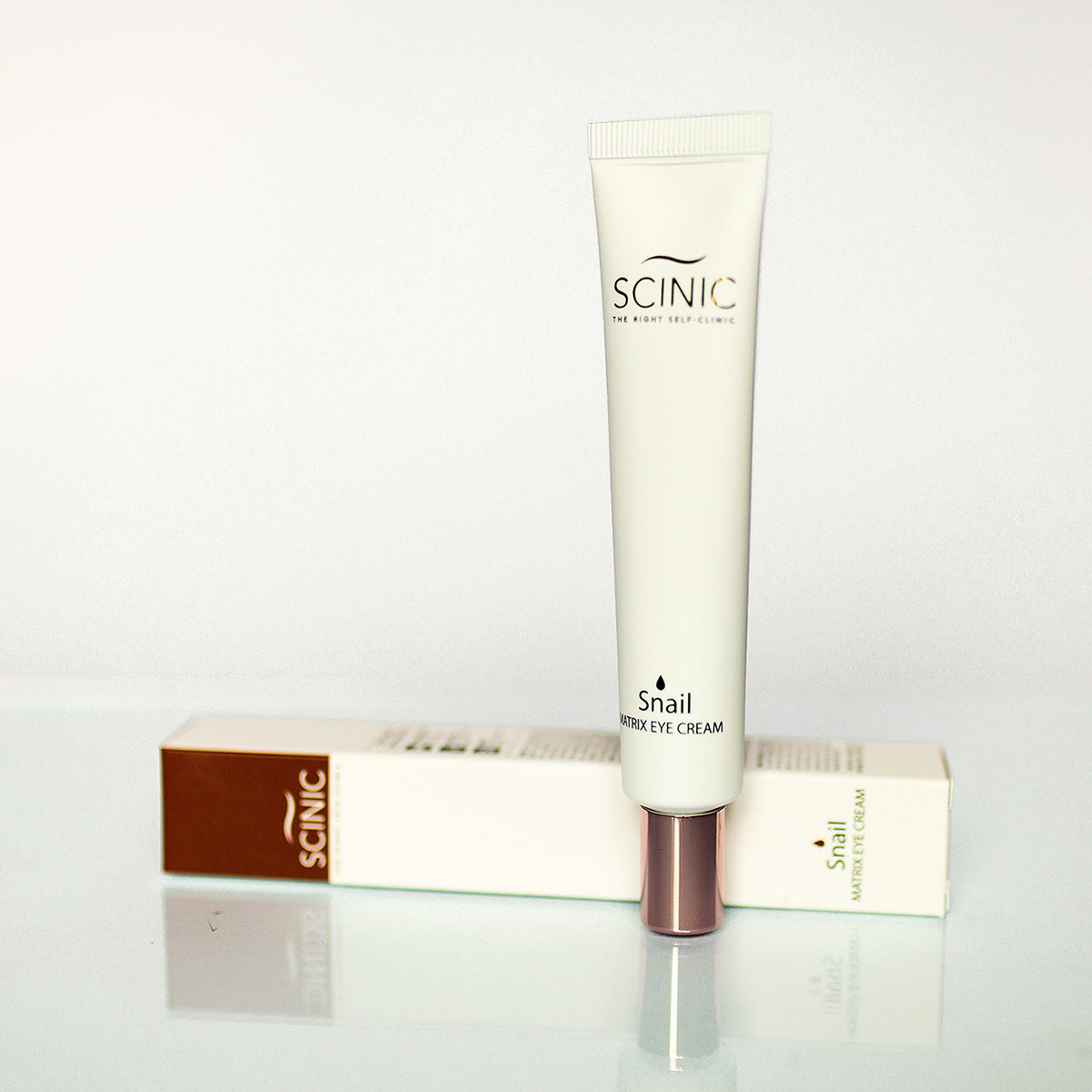 фото Крем для глаз с муцином улитки Scinic Snail Matrix Eye Cream