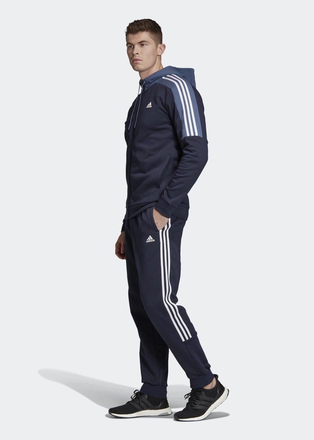 Спортивный костюм adidas MTS co Energize