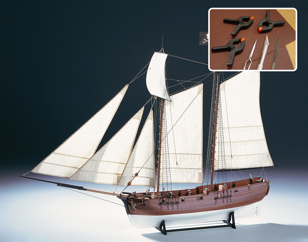 ПиратскаяшхунаAdventurePirateSchooner,780х560мм,М.1:60,сборнаямодельпарусногокорабляиздереваплюсинструменты,Amati(Италия)