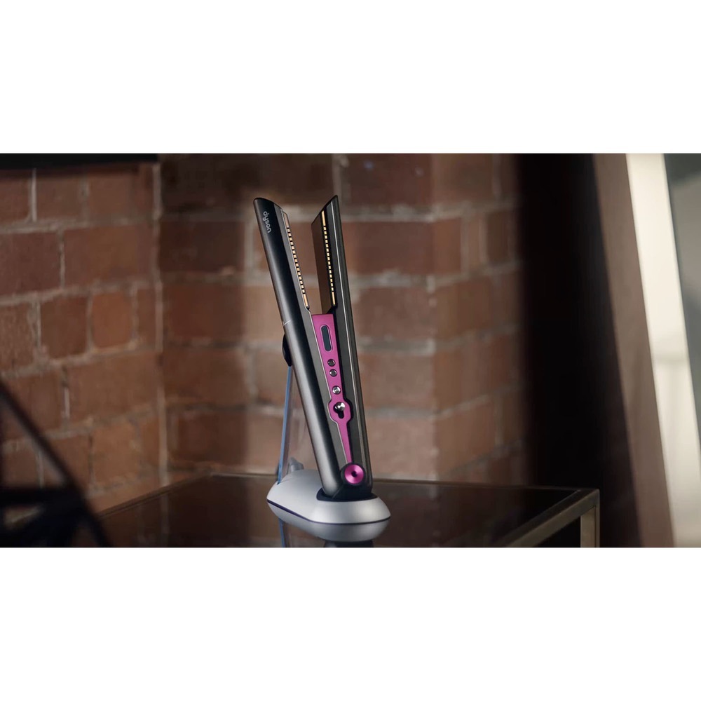 Dyson hs03