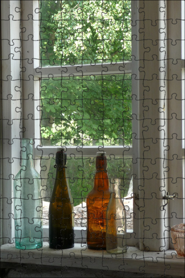 Стеклянный талисман: Почему простая вещь становится счастливым амулетом?