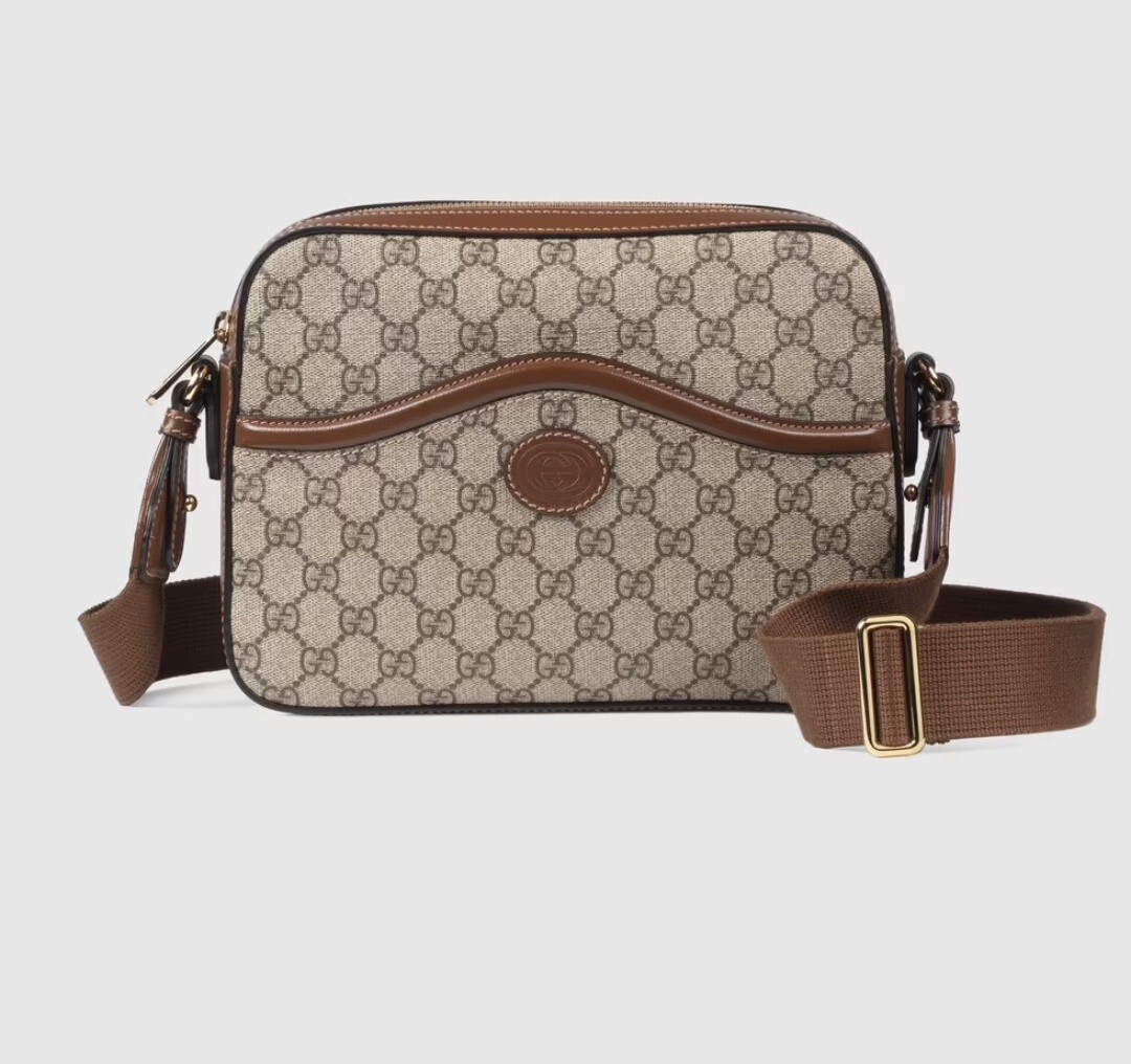 Аксессуары этого бренда обладают неповторимым очарованием, 