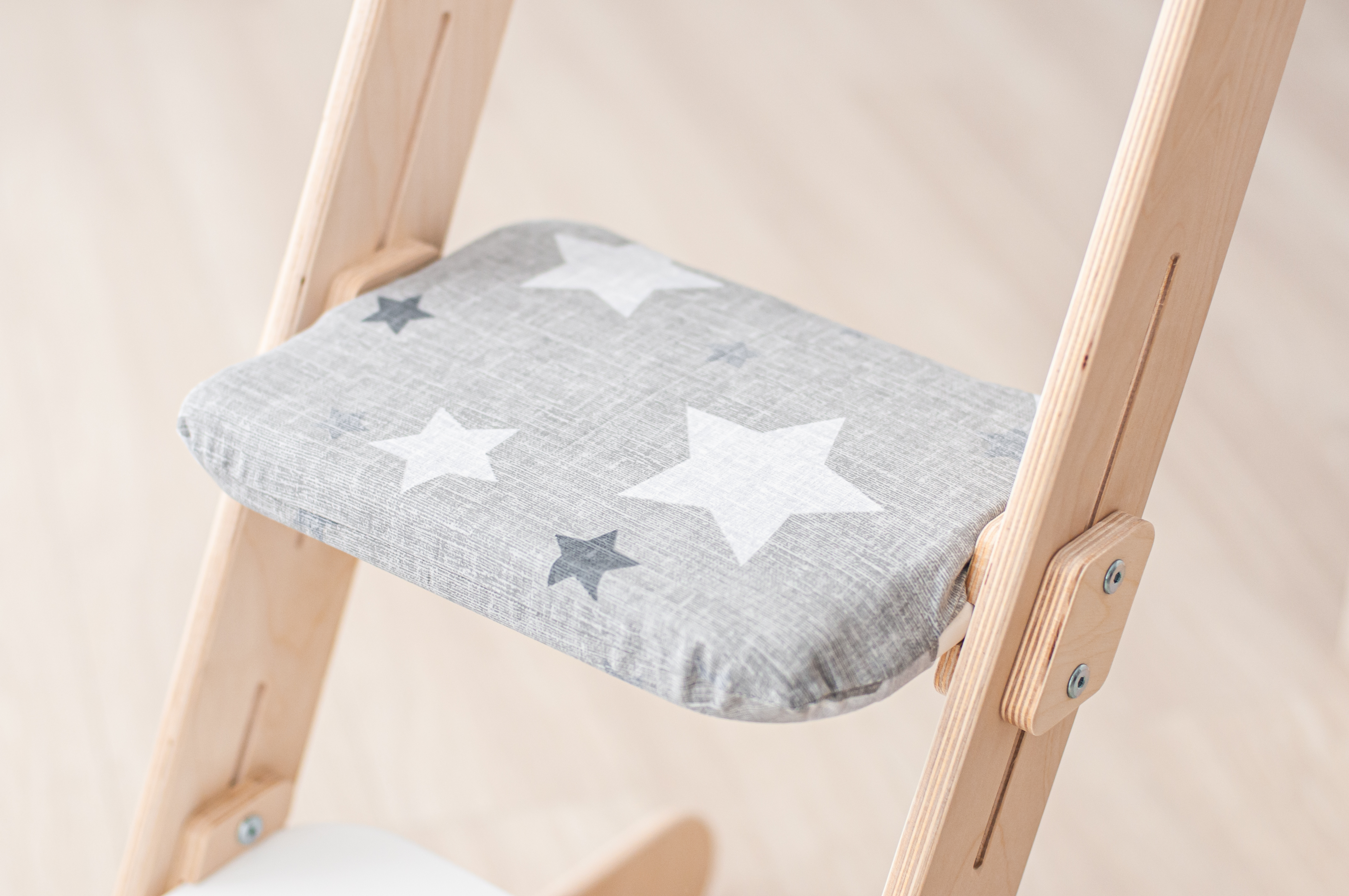 Подушка на стул для ребенка от 3 лет