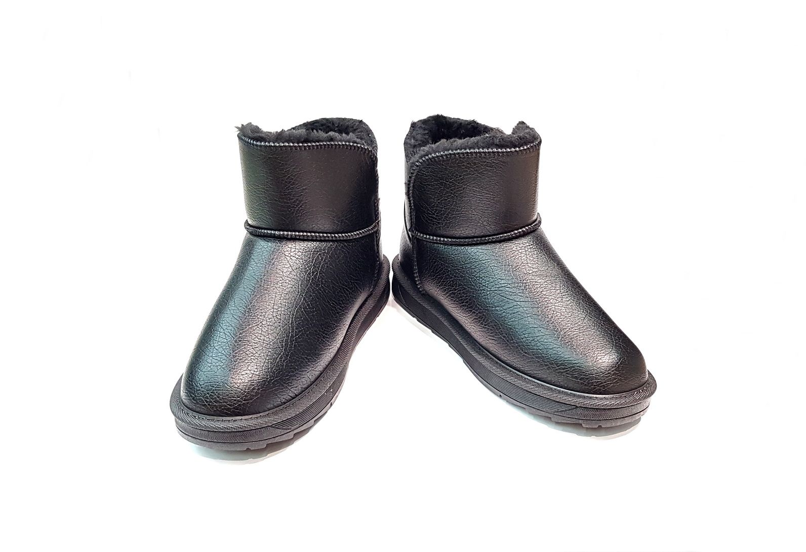 Угги мужские зимние озон. Ugg mens classic mini metallic black. Ugg мужские зимние. Unlimited обувь мужская. Угги мужские bearpaw 2174 dante chocolate.