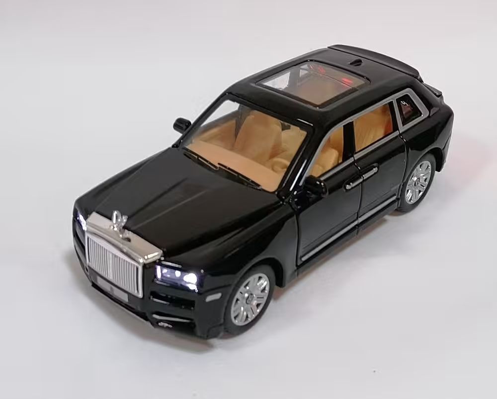 Машинка металлическая модель 16 см 1:28 Rolls-Royce Cullinan - купить с  доставкой по выгодным ценам в интернет-магазине OZON (1072710667)