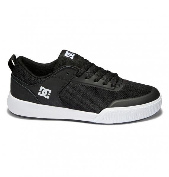 DC Shoes