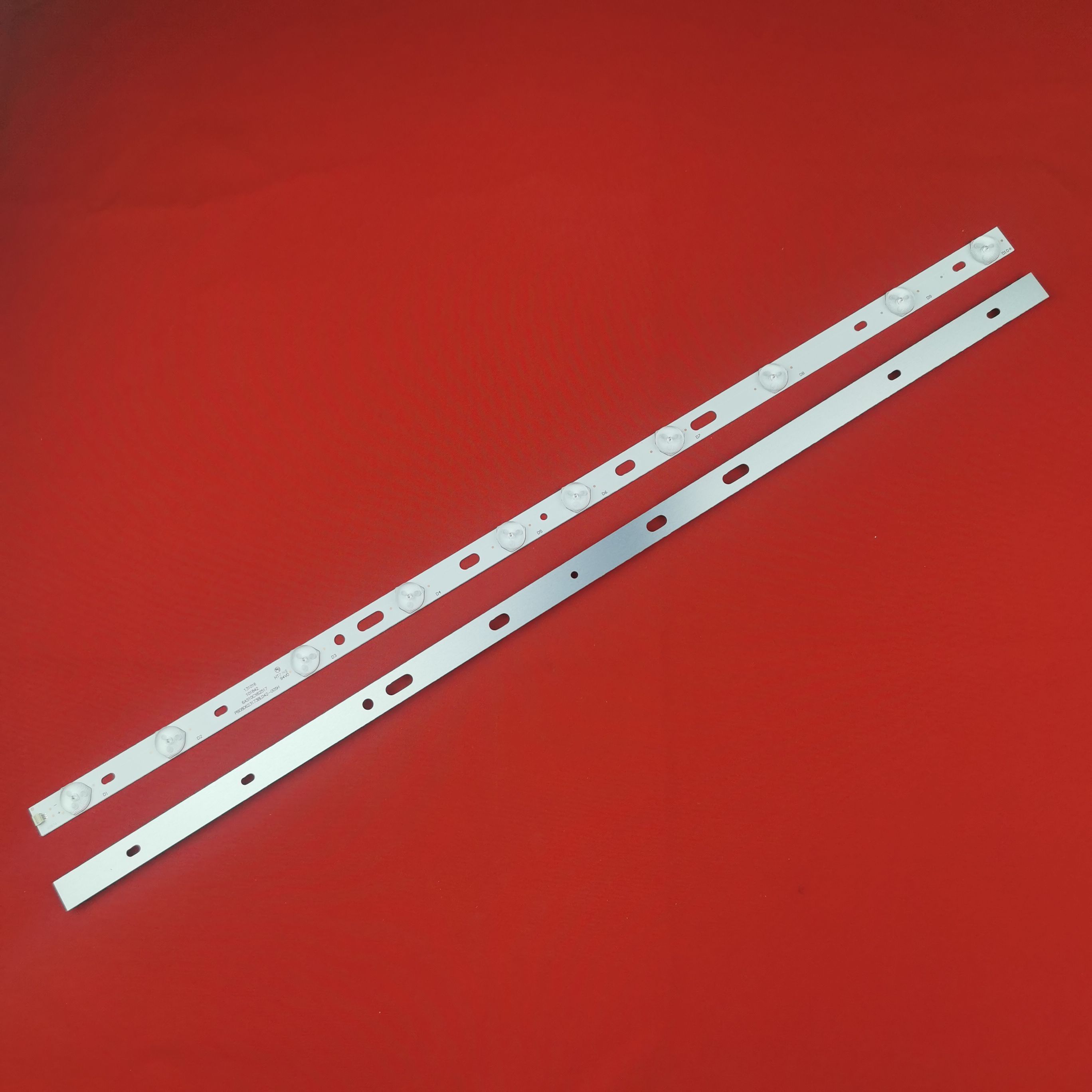 Подсветка PB08D623173BL042-005H / 320F00501401 (?) для тв FUSION FLTV-32K62THOMSON T32ED07U