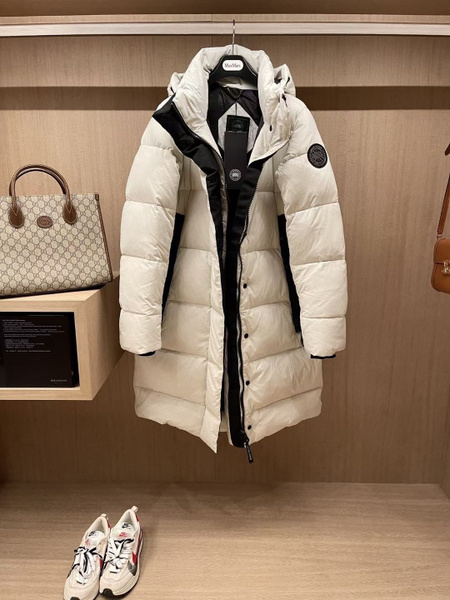 Пуховик CANADA GOOSE - купить с доставкой по выгодным ценам в интернет ...